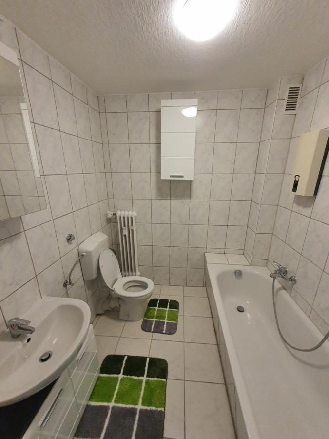 Ferienwohnung Schlossstrasse Есен Екстериор снимка